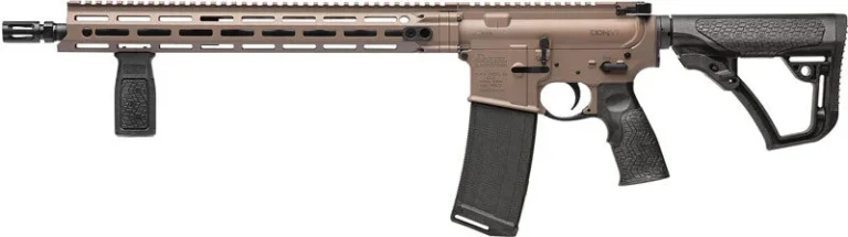 DANIEL DEF. M4 CARBINE V7 - 5.56X45 16" 32RD M-LOK FDE 4 DANIEL DEF. M4 CARBINE V7 - 5.56X45 16" 32RD M-LOK FDE